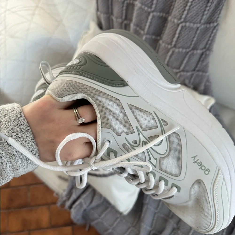 Gravity Defyer G-Defy Ion Walking Shoe - Women's Sz 9 - Picture 4 of 7